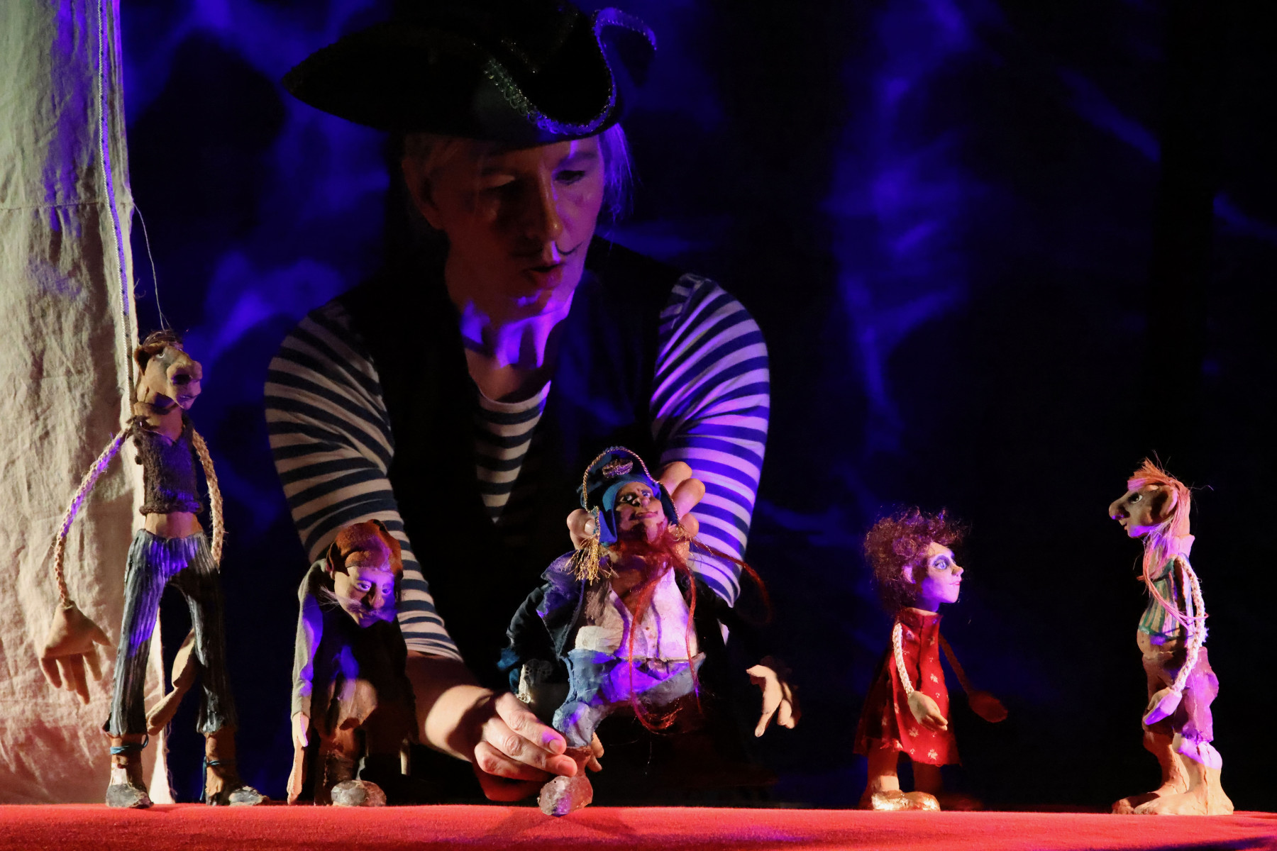 KÄPTEN KNITTERBART & SEINE BANDE | AB 5 JAHREN